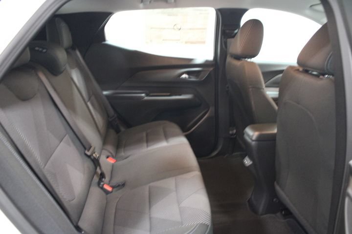 New 2027 Chevrolet Bolt LT w/ Comfort Package FWD image 27