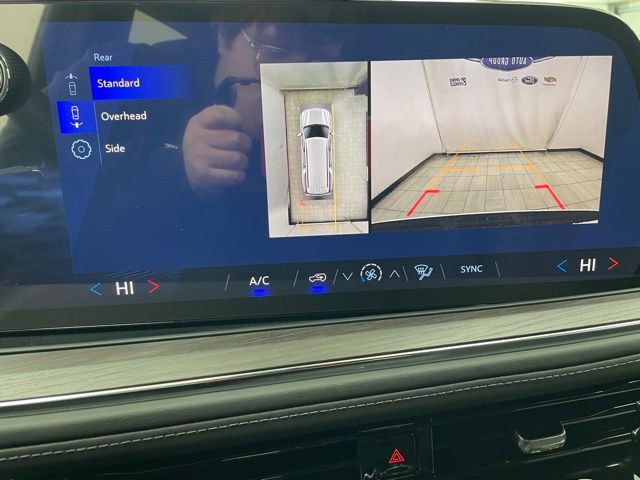 New 2026 Chevrolet Suburban LS image 5