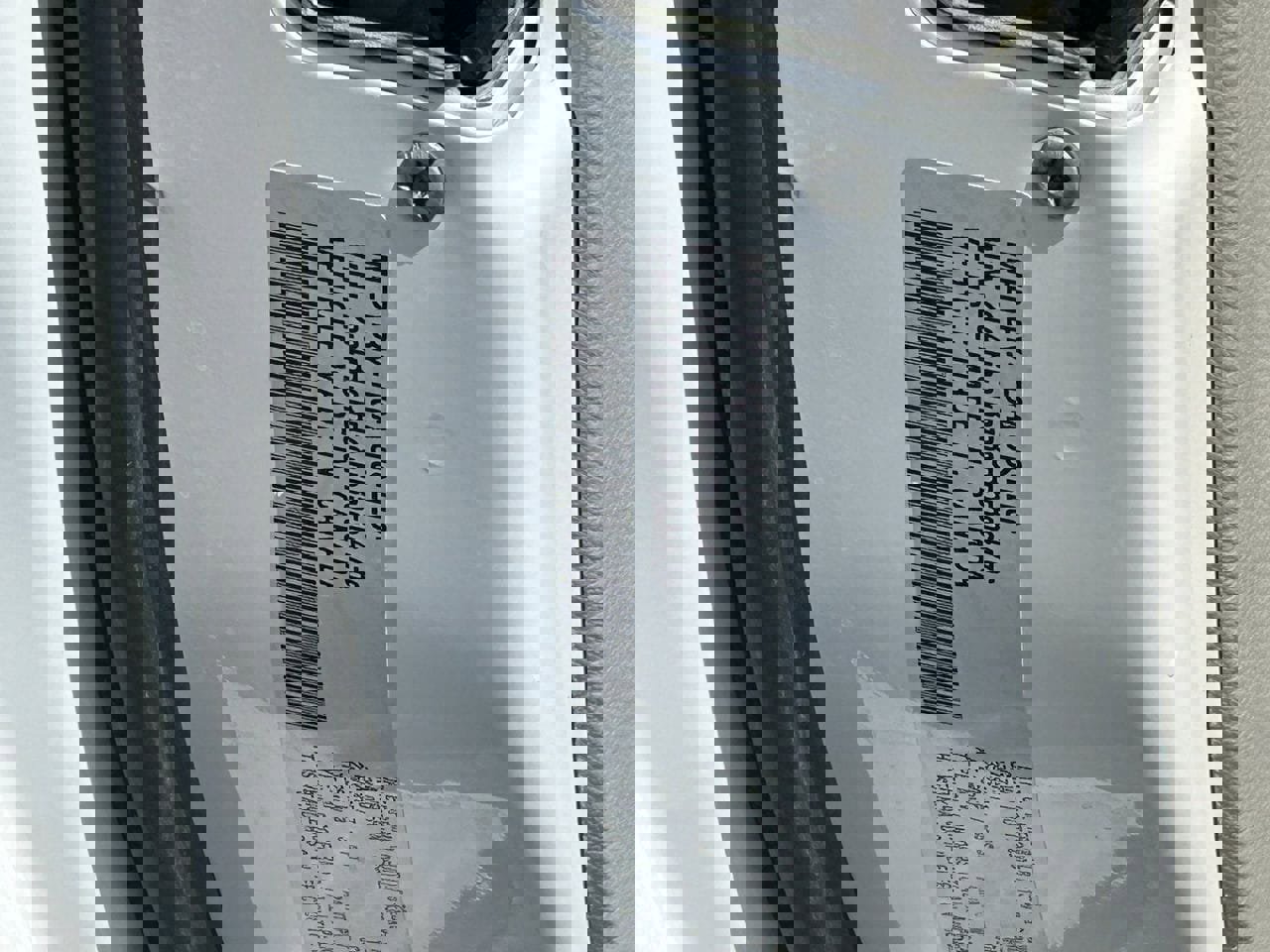 Used 2023 Chrysler Pacifica Touring-L image 35