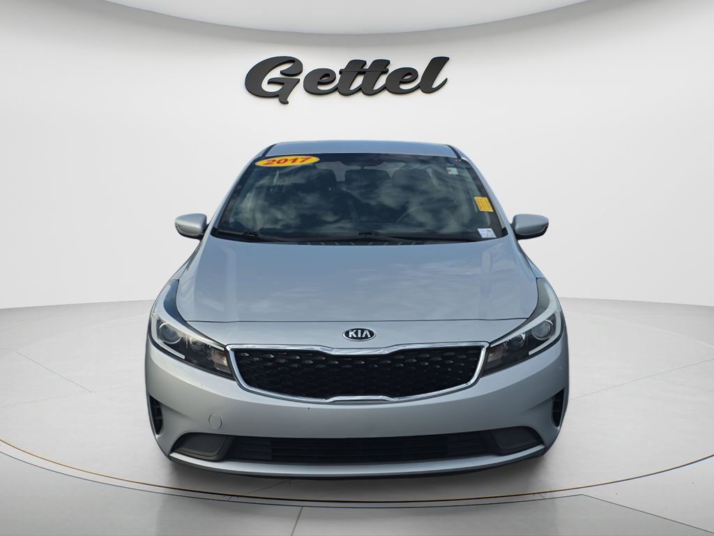 Used 2017 Kia Forte LX FWD image 2