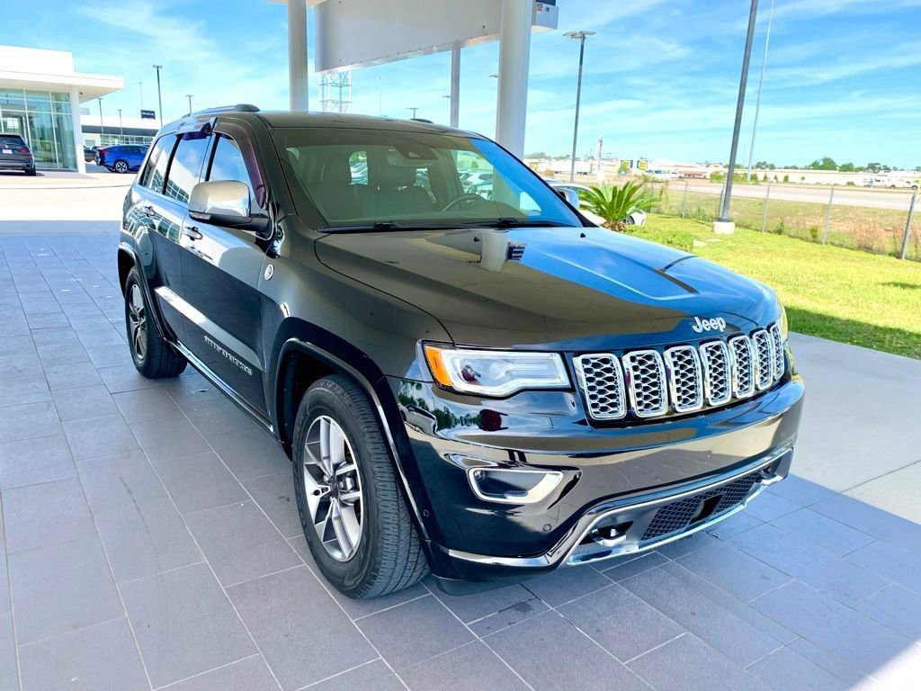 Used 2020 Jeep Grand Cherokee Overland image 3