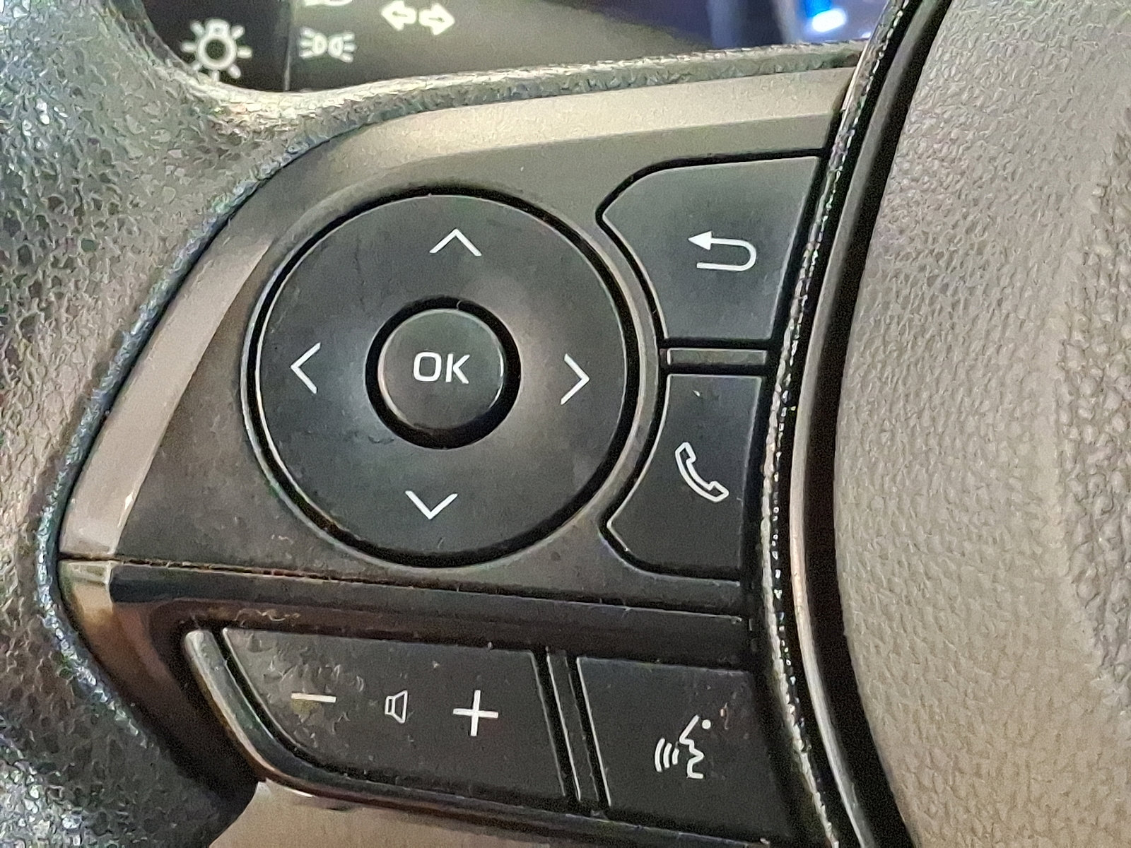 Certified 2022 Toyota RAV4 LE image 21