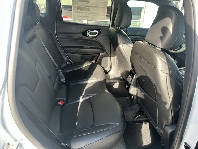 New 2026 Jeep Compass Limited image 17