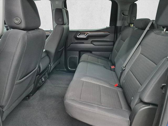 Used 2023 Chevrolet Silverado 1500 RST w/ Z71 Off-Road Package AWD/4WD image 18