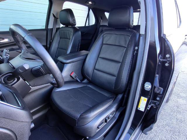 Used 2020 Chevrolet Equinox Premier w/ Premier Redline Edition image 12