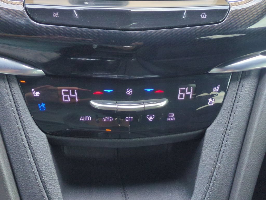 Used 2023 Cadillac XT6 Premium Luxury w/ Platinum Package AWD/4WD image 26