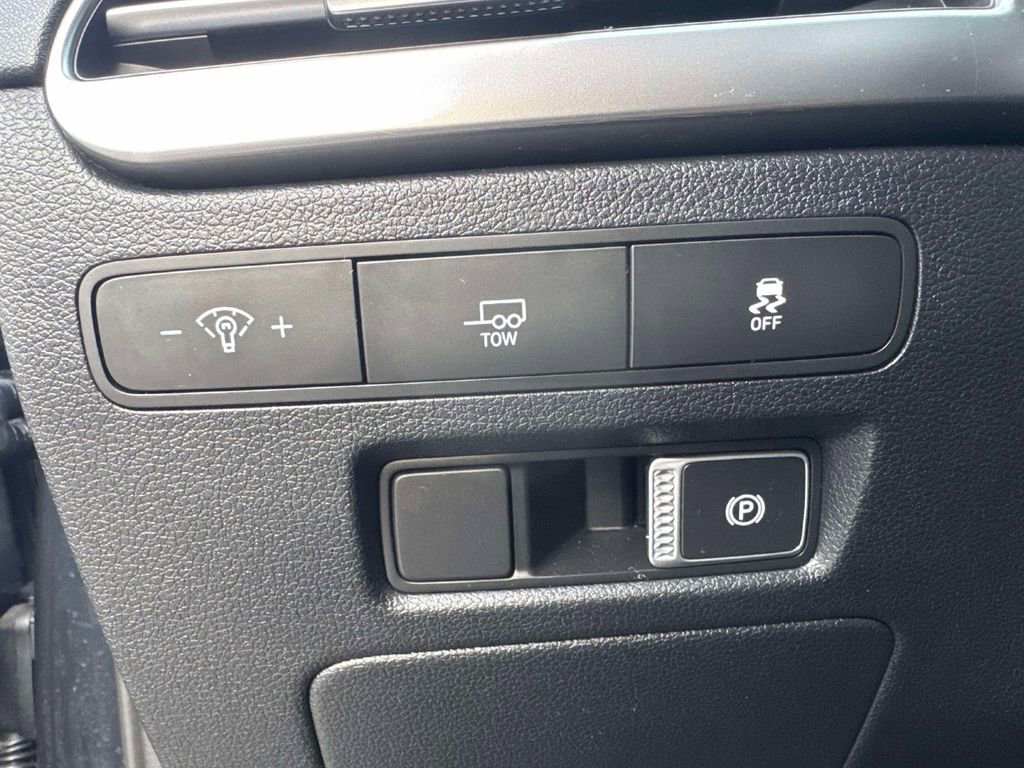 Used 2023 Hyundai Palisade SE w/ Cargo Package image 18