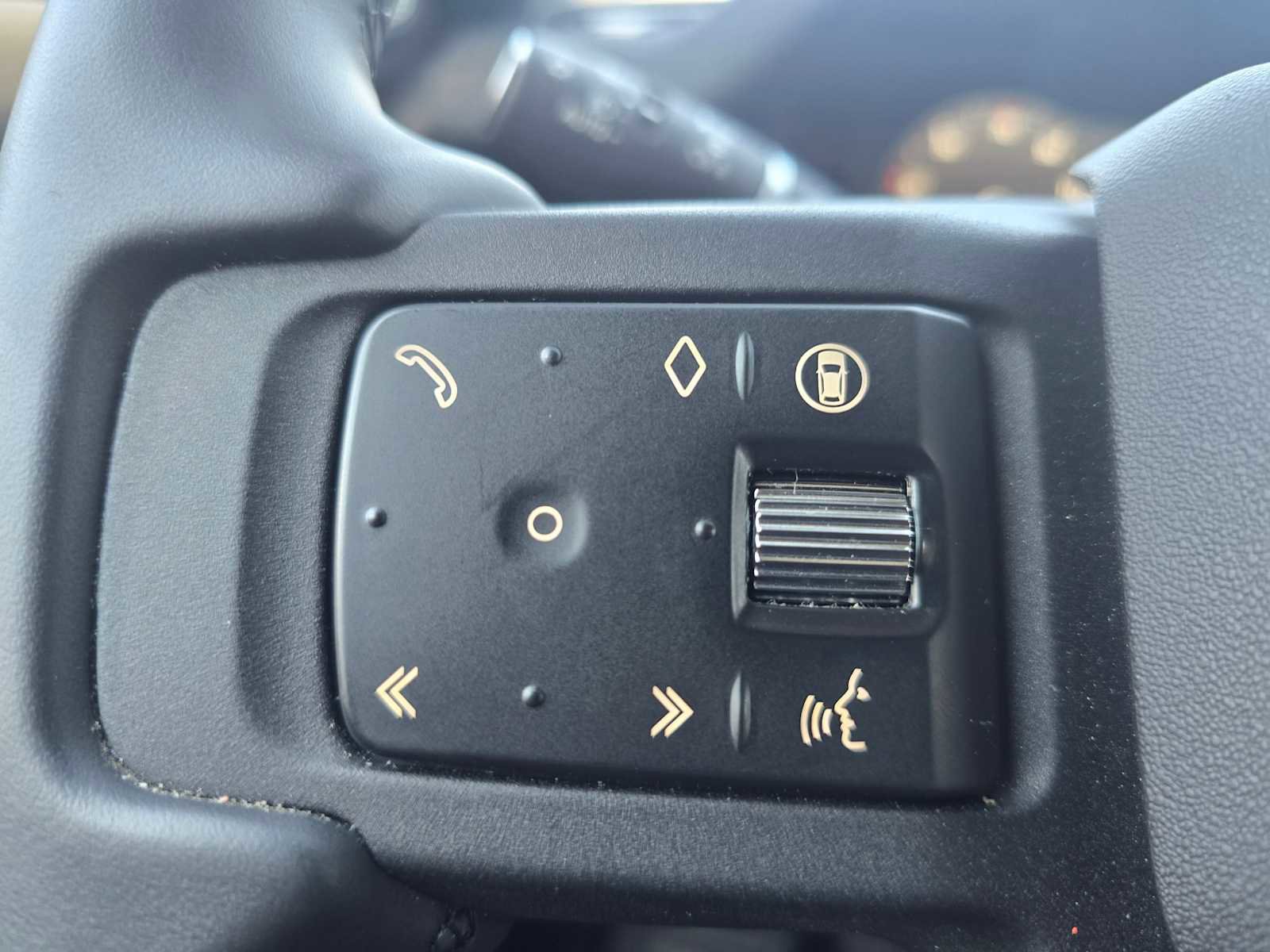 Certified 2024 Land Rover Defender 130 Outbound AWD/4WD image 30