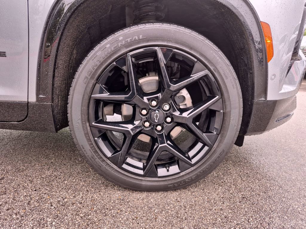 Used 2024 Chevrolet Traverse RS AWD/4WD image 14