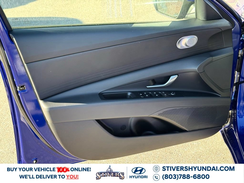 Certified 2026 Hyundai Elantra SE FWD image 21