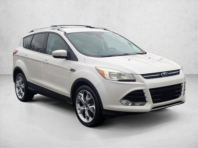Used 2015 Ford Escape Titanium image 3
