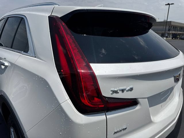 Used 2021 Cadillac XT4 Premium Luxury w/ Cold Weather Package AWD/4WD image 24