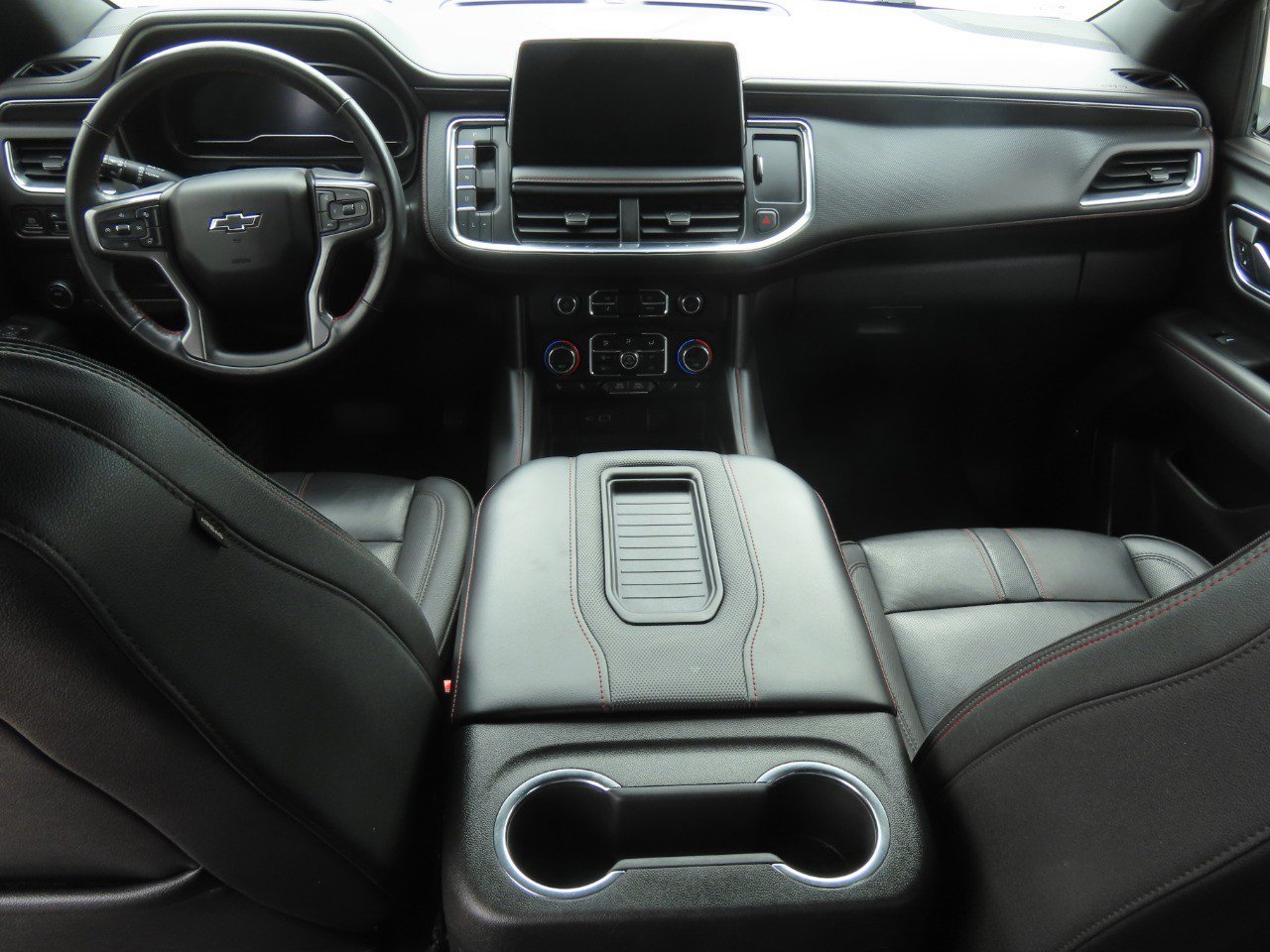 Used 2023 Chevrolet Suburban RST w/ Luxury Package RWD image 18