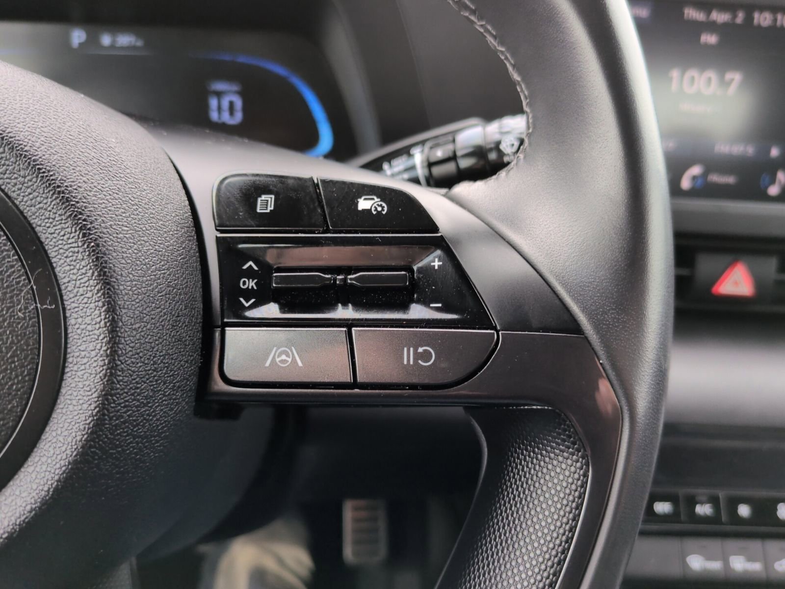 Used 2025 Hyundai Elantra Sport image 18