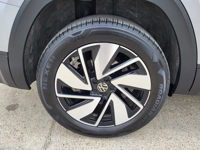 Used 2024 Volkswagen Atlas SE AWD/4WD image 28
