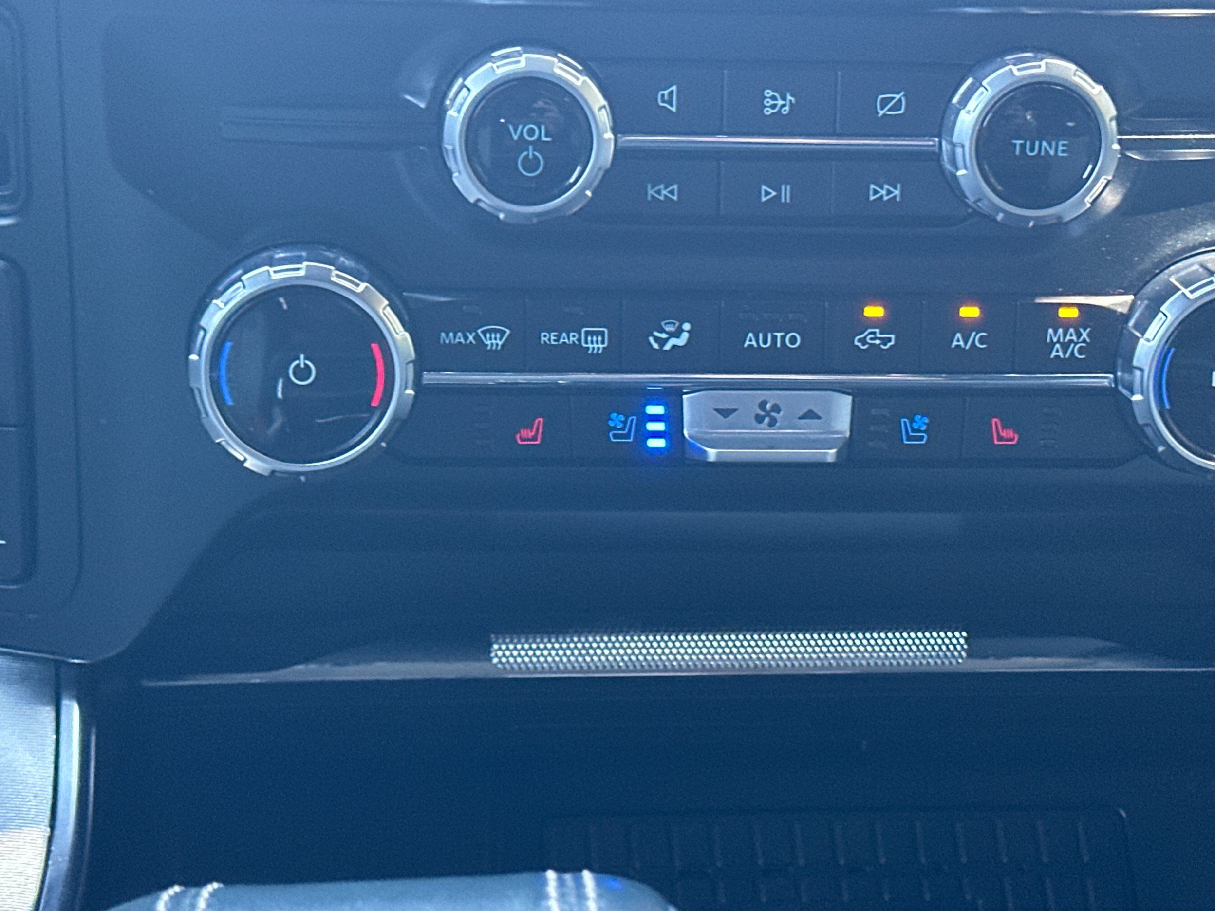 Used 2023 Ford F150 Limited AWD/4WD image 29