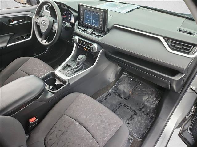 Used 2019 Toyota RAV4 XLE w/ Carpet Mat Package FWD image 27
