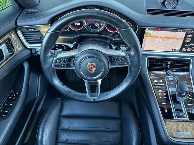 Used 2018 Porsche Panamera 4S AWD/4WD image 18
