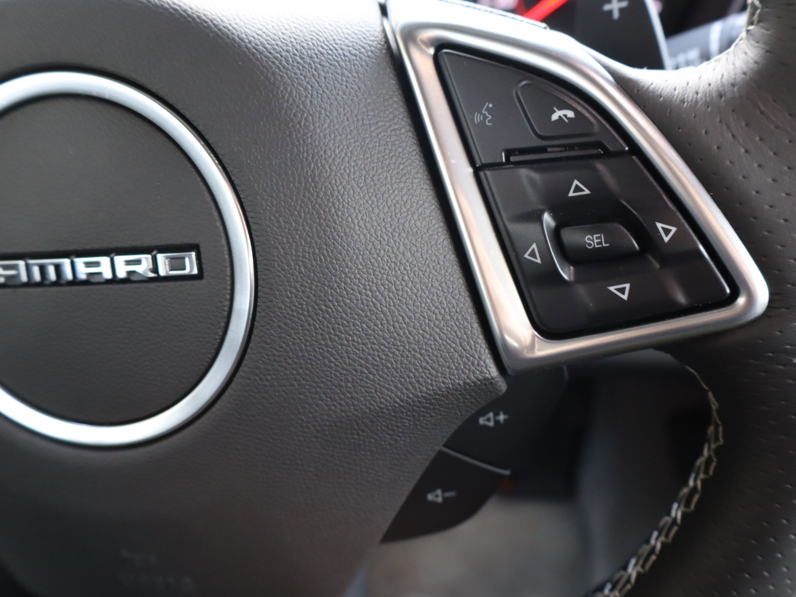 Used 2018 Chevrolet Camaro SS image 20