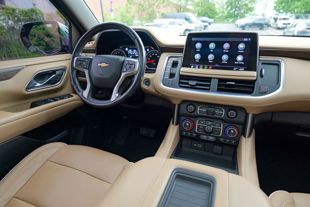 Used 2021 Chevrolet Suburban Premier w/ Premium Package AWD/4WD image 43