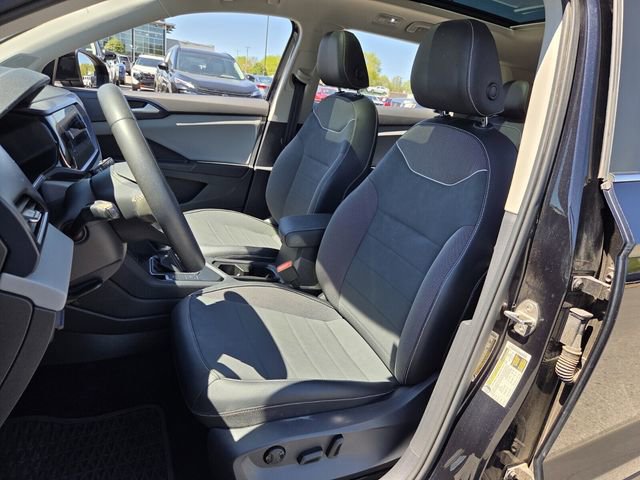 Used 2023 Volkswagen Taos SE image 7