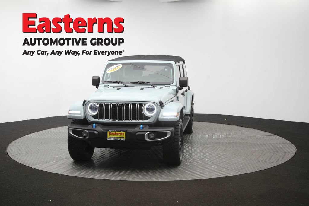 Used 2024 Jeep Wrangler Unlimited Sahara w/ Technology Group AWD/4WD image 55