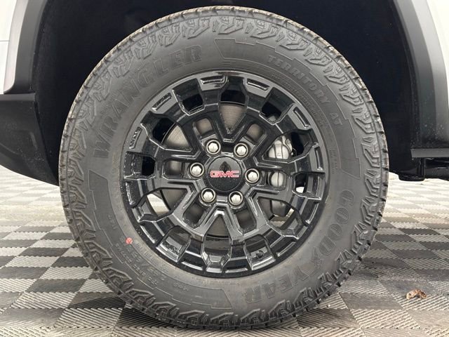 New 2026 GMC Canyon Elevation image 14