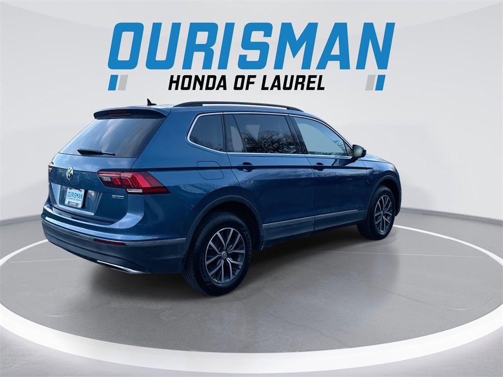Used 2020 Volkswagen Tiguan SE w/ Panoramic Sunroof Package image 8