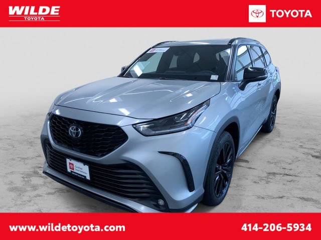 Certified 2025 Toyota Highlander XSE AWD/4WD image 1