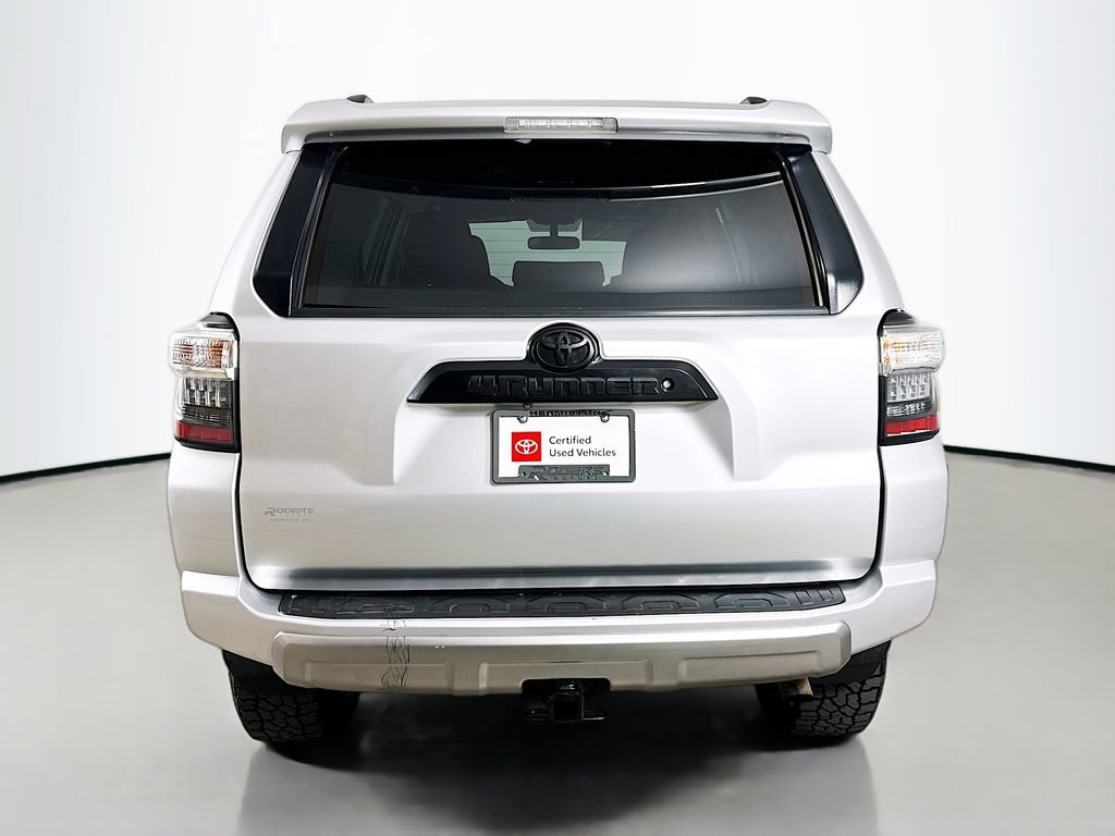 Certified 2019 Toyota 4Runner TRD Off-Road AWD/4WD image 7