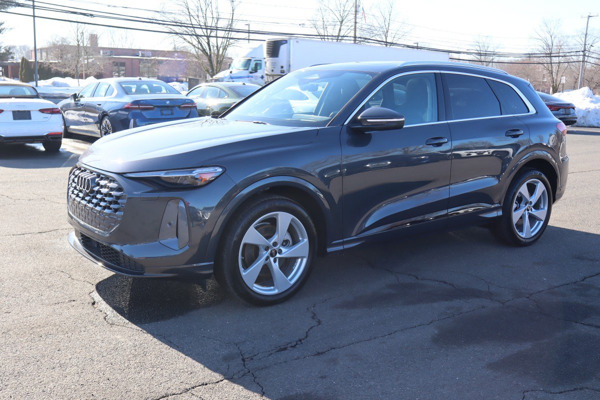 Used 2025 Audi Q5 Prestige image 2