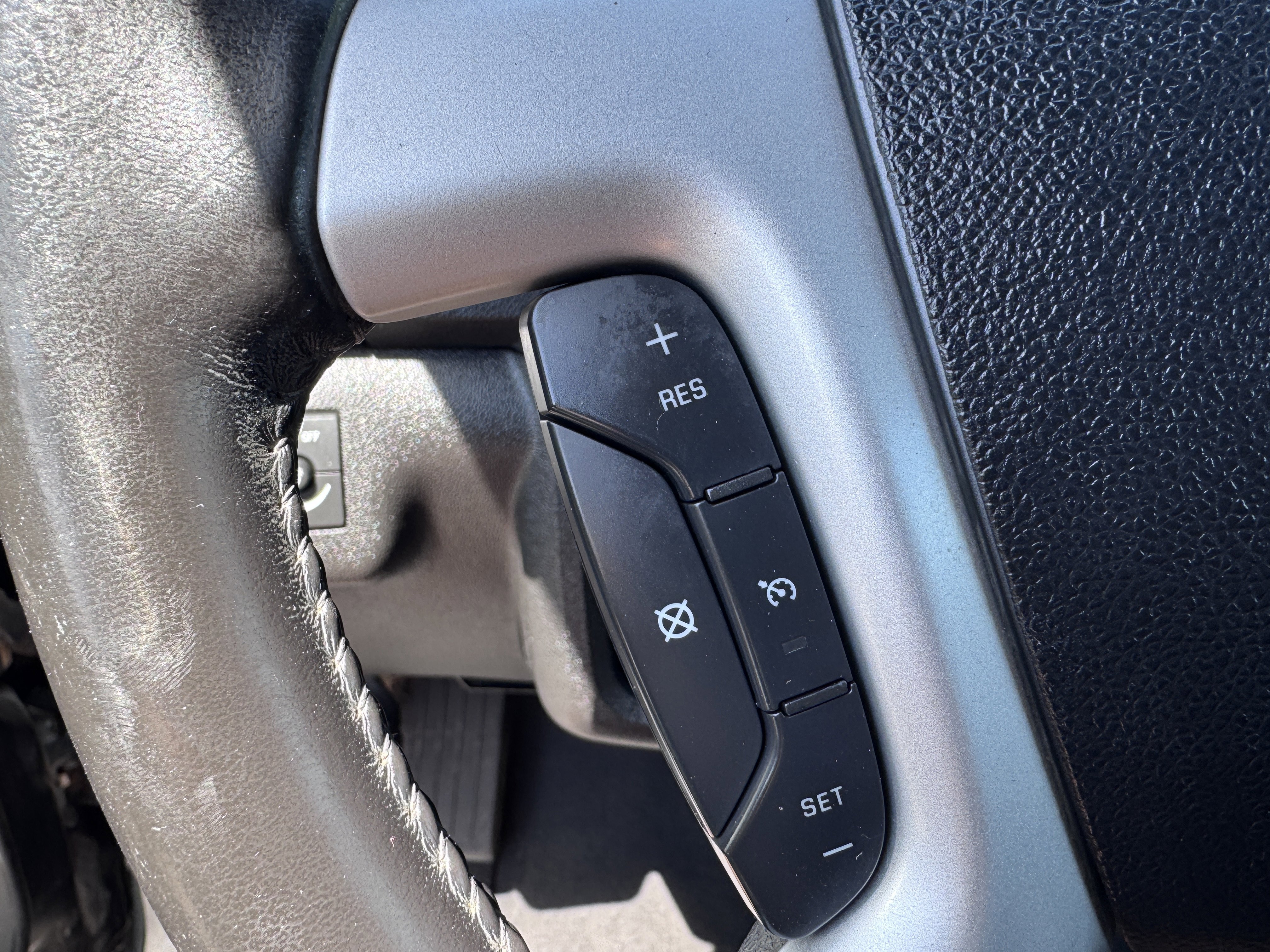 Used 2011 Chevrolet Traverse LT w/ Personal Connectivity Package AWD/4WD image 26
