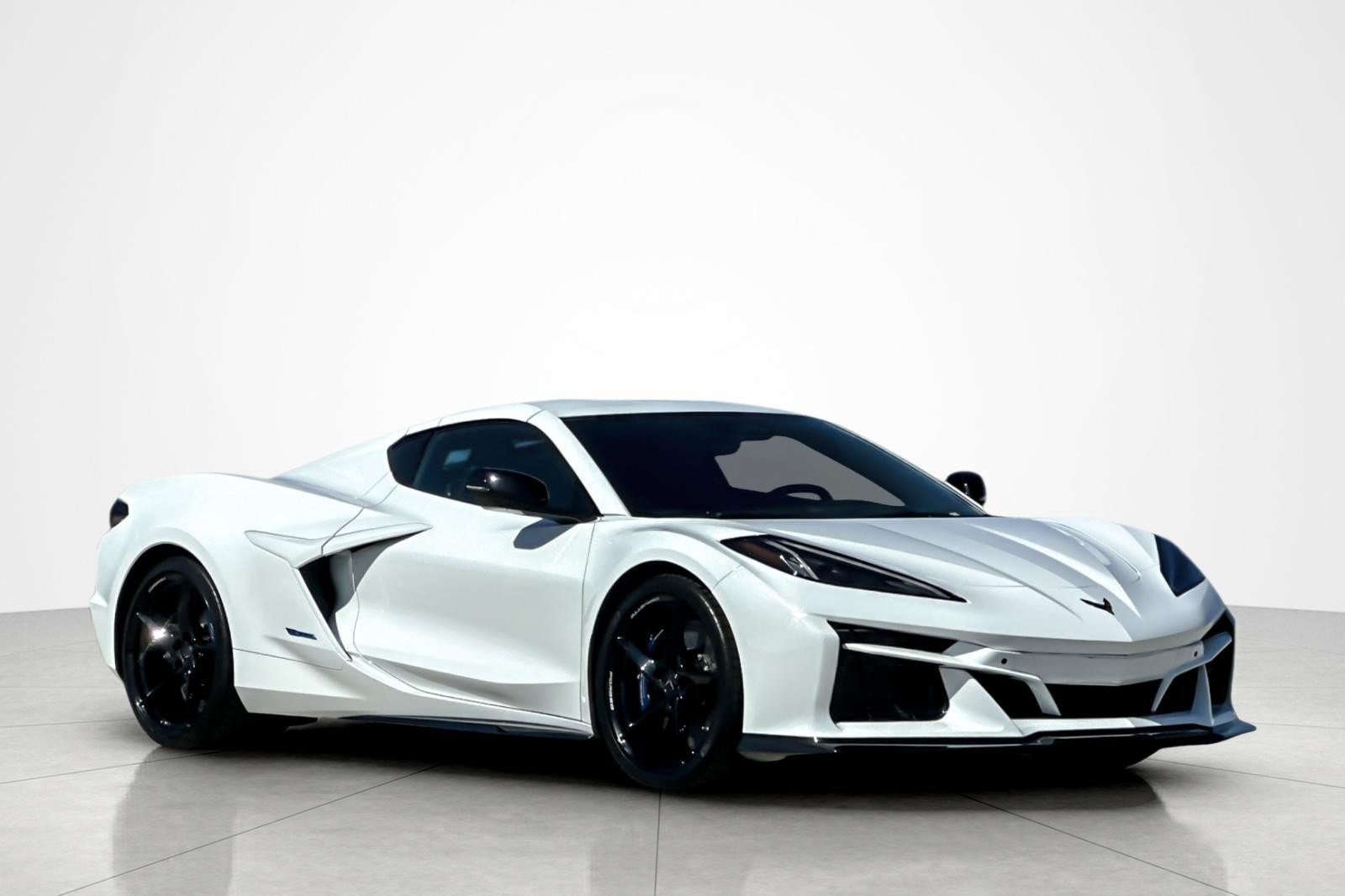 Used 2026 Chevrolet Corvette E-Ray w/ Stealth Interior Trim Package AWD/4WD image 7