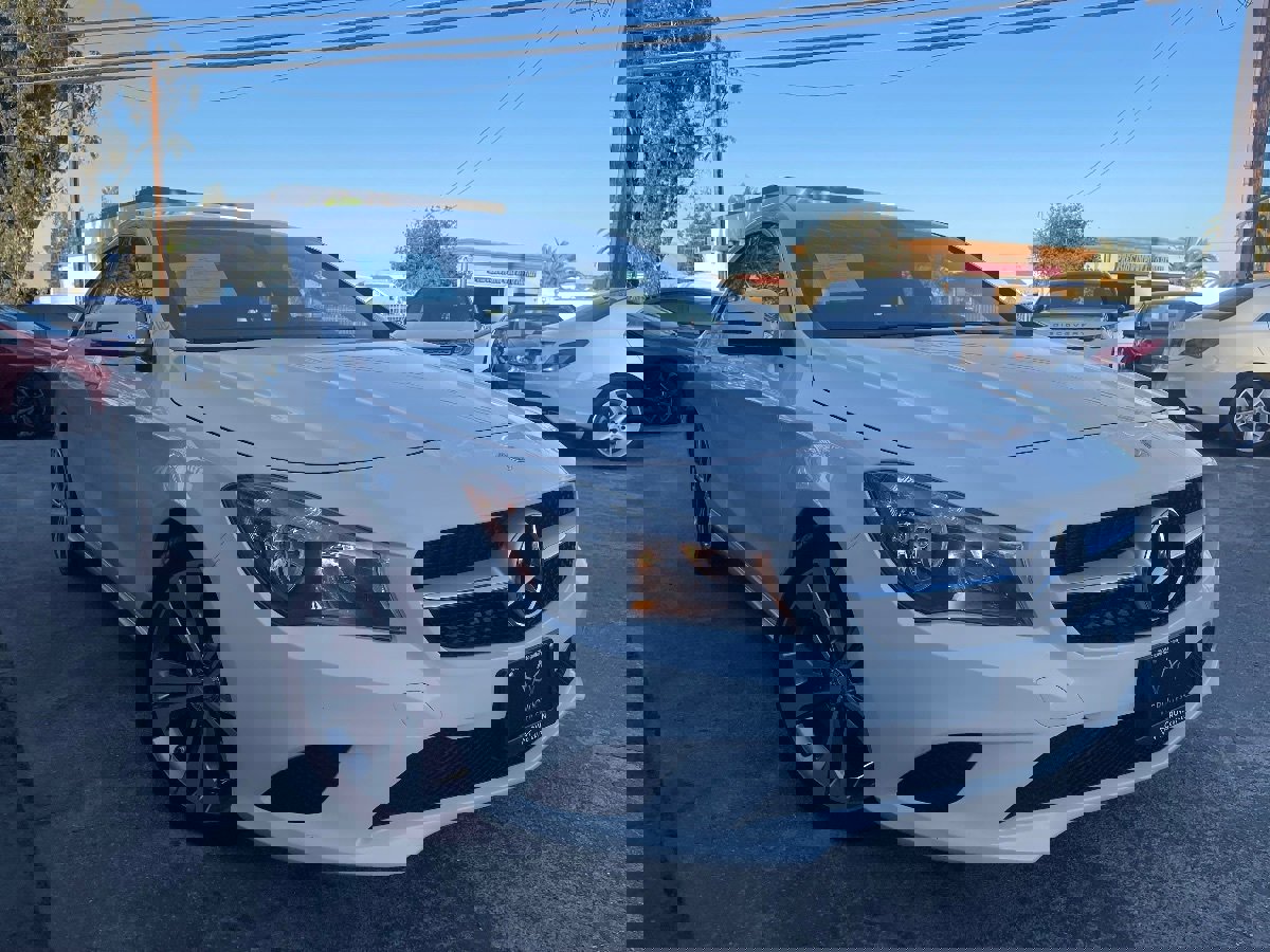 Used 2016 Mercedes-Benz CLA 250 4MATIC image 3