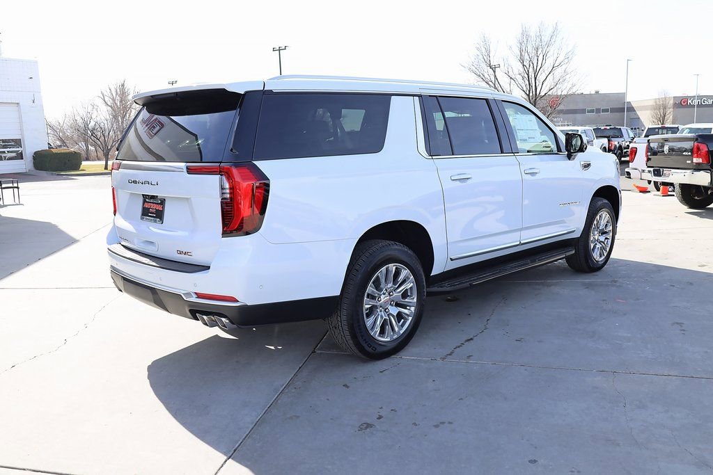 New 2026 GMC Yukon XL Denali w/ Advanced Technology Package image 6