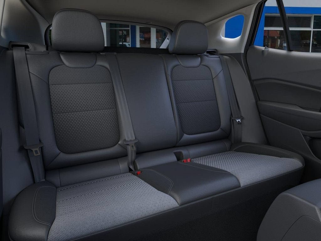 New 2026 Chevrolet Trax LT w/ LT Convenience Package FWD image 17