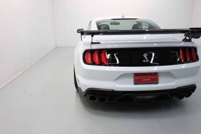 Used 2022 Ford Mustang Shelby GT500 w/ Carbon Fiber Track Pack RWD image 63