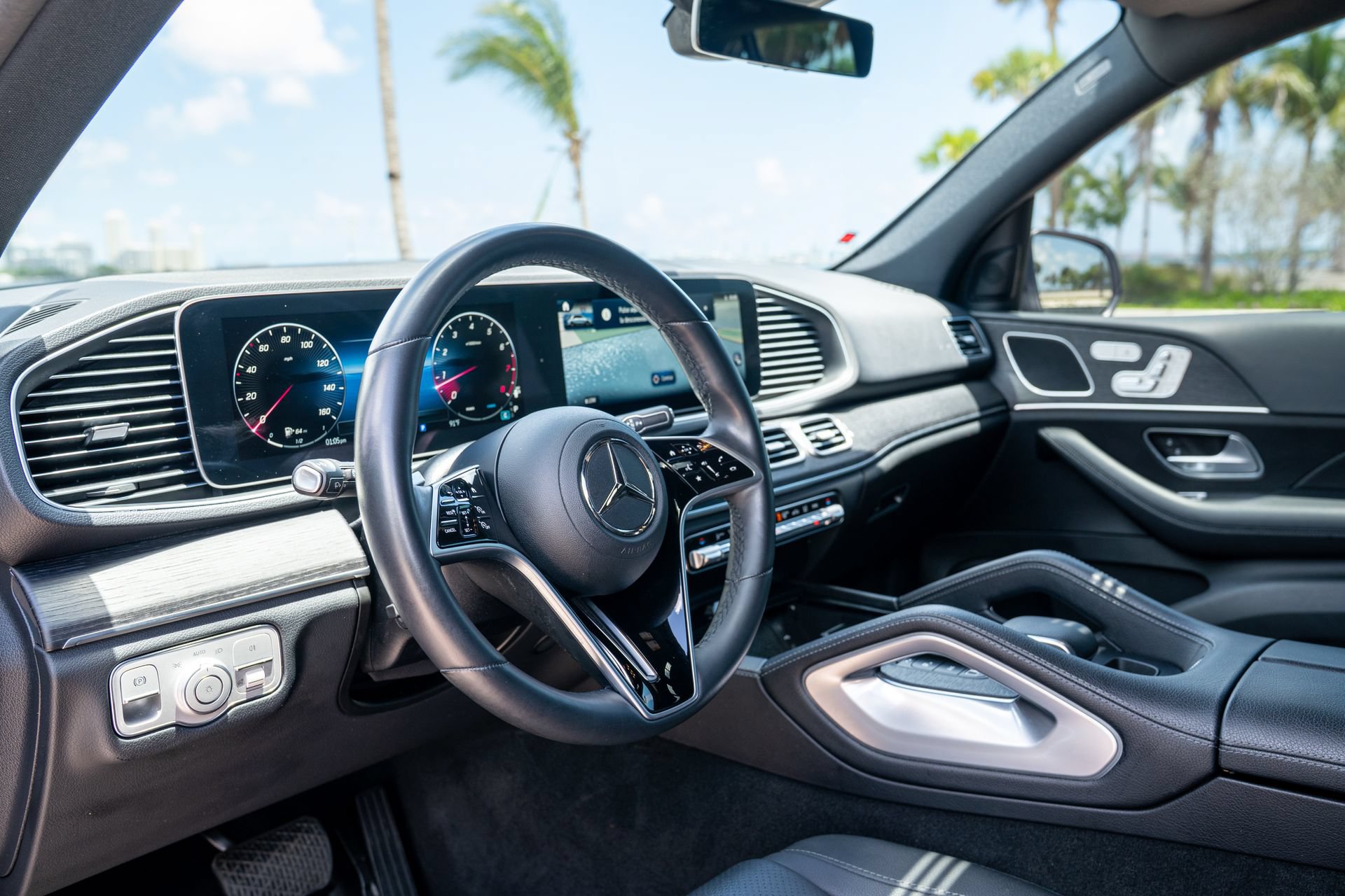 Used 2025 Mercedes-Benz GLE 450 4MATIC image 32