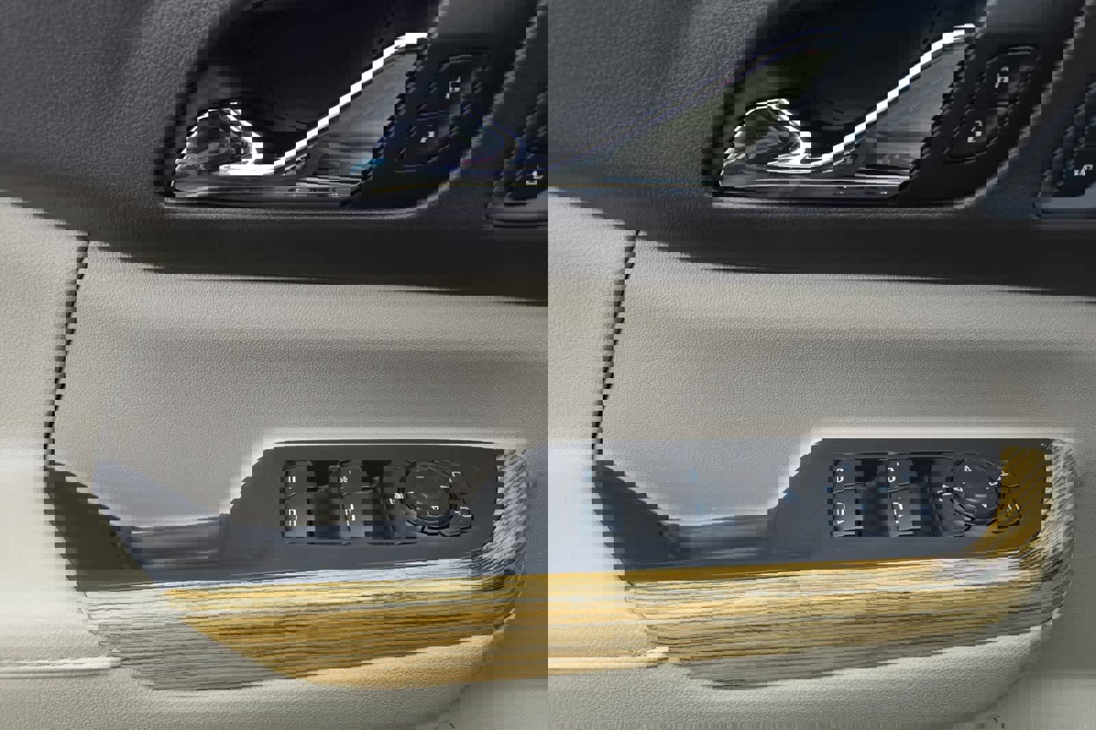 Used 2017 GMC Acadia Denali w/ Technology Package image 14