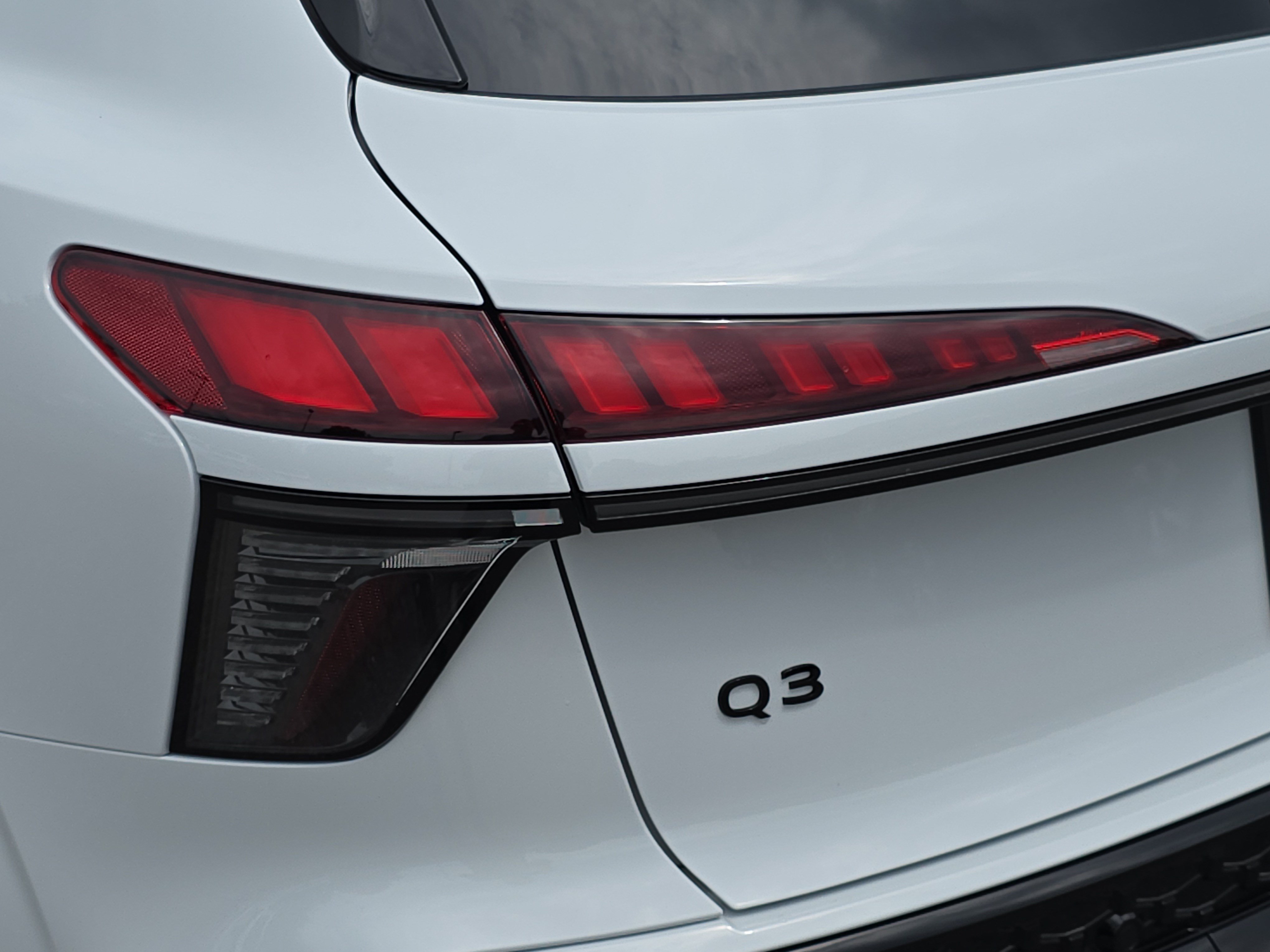 New 2026 Audi Q3 quattro 2.0T AWD/4WD image 35
