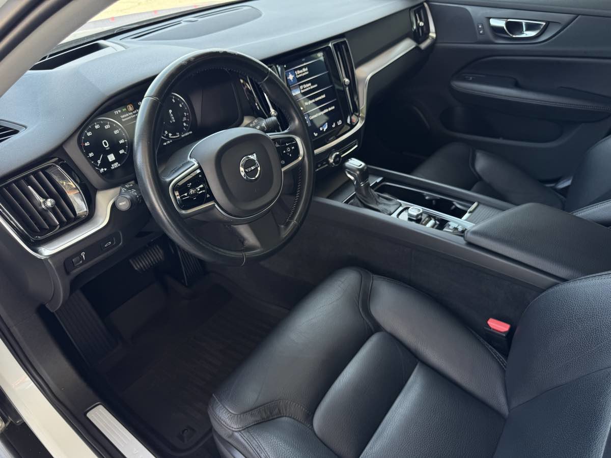 Used 2020 Volvo V60 T5 Cross Country w/ Protection Package Premier AWD/4WD image 14