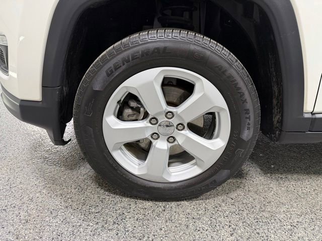 Used 2019 Jeep Compass Latitude w/ Cold Weather Group AWD/4WD image 26