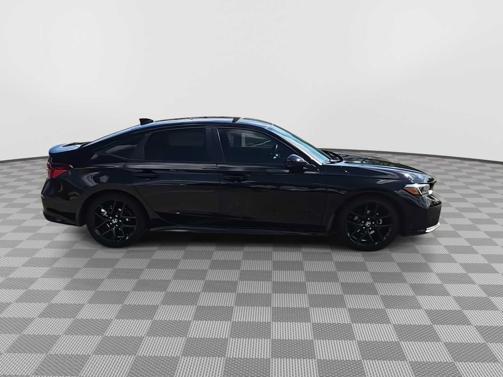 Used 2025 Honda Civic Sport image 9