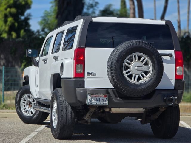 Used 2009 HUMMER H3 image 13