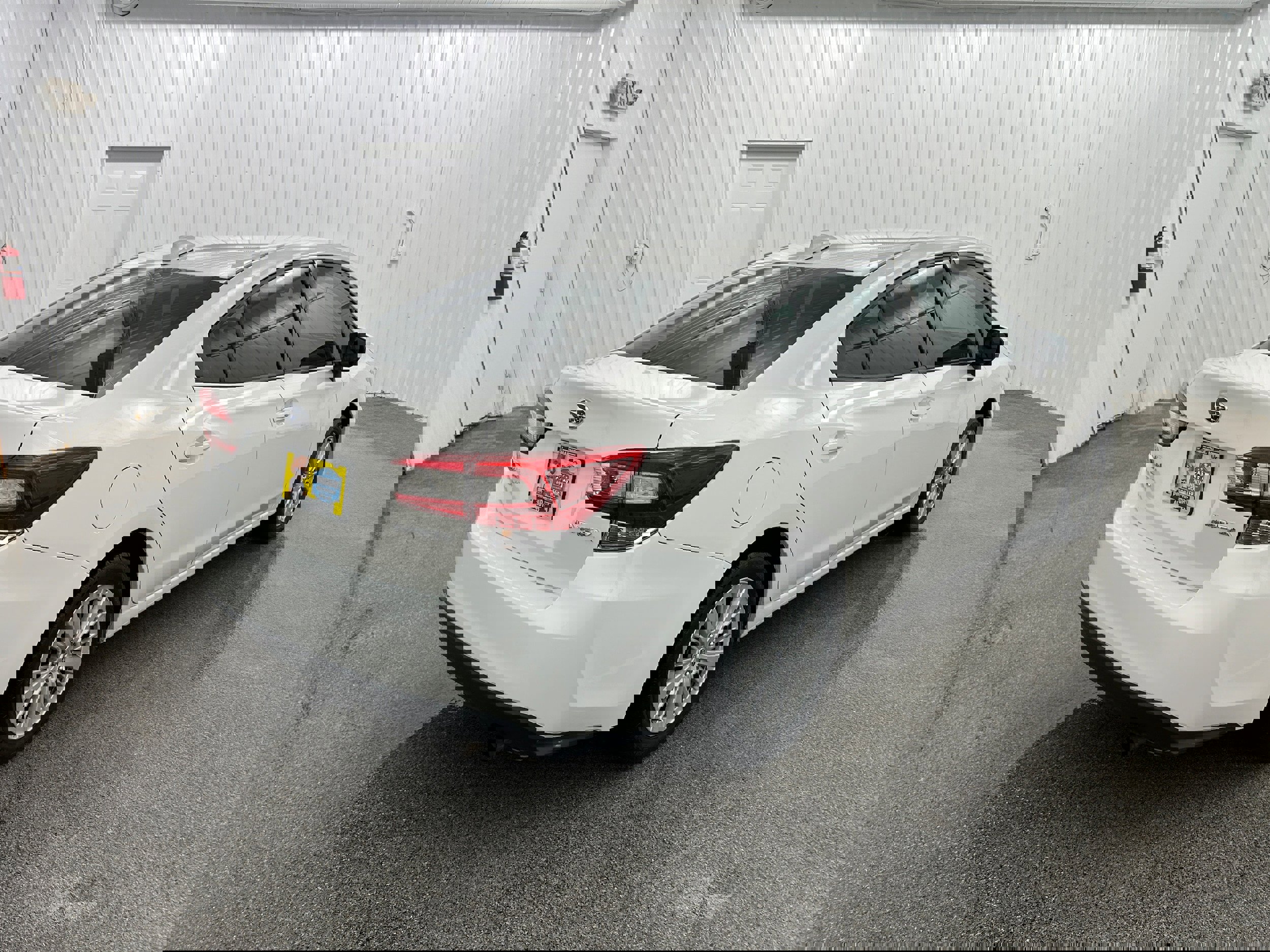 Used 2017 Subaru Impreza 2.0i Premium AWD/4WD image 30