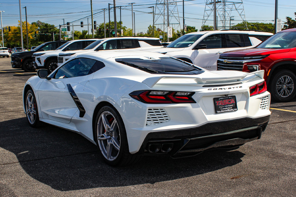 Used 2023 Chevrolet Corvette Stingray Preferred Cpe w/ Z51 Performance Package RWD image 6