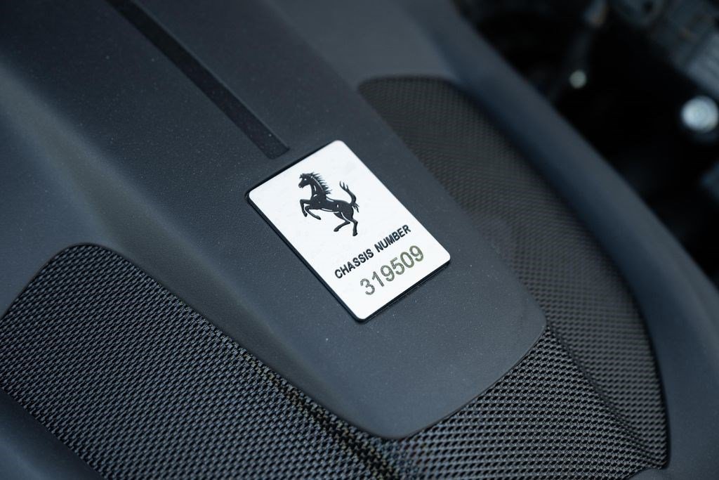 Used 2025 Ferrari Roma Spider RWD image 16