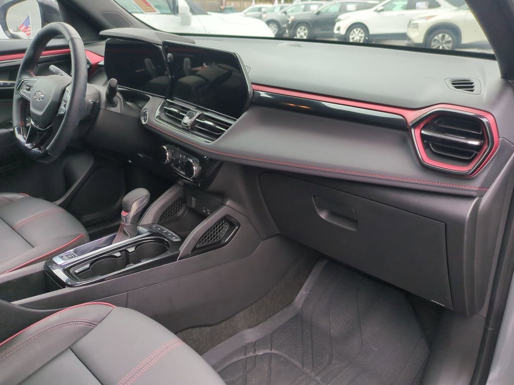 Used 2024 Chevrolet TrailBlazer RS image 26