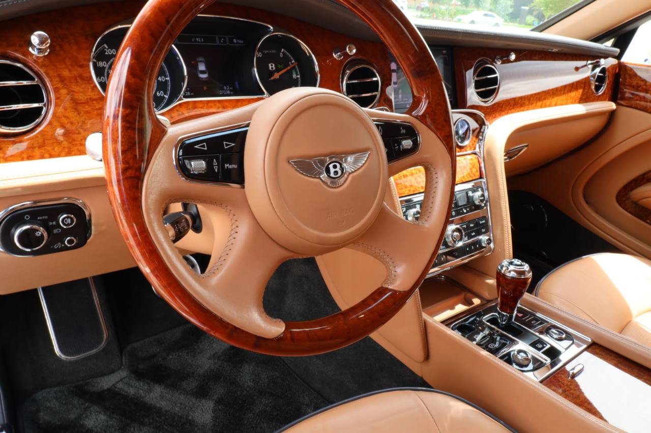 Used 2011 Bentley Mulsanne RWD image 10