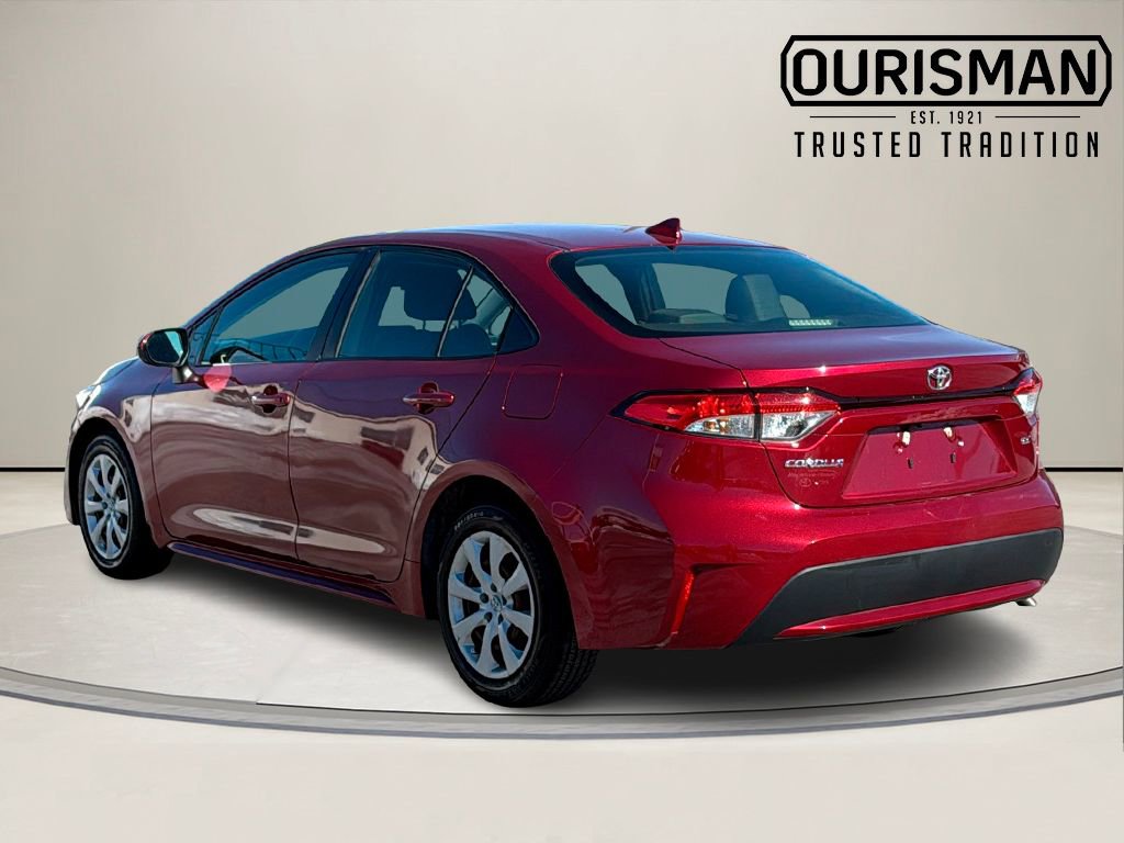 Used 2022 Toyota Corolla LE image 4